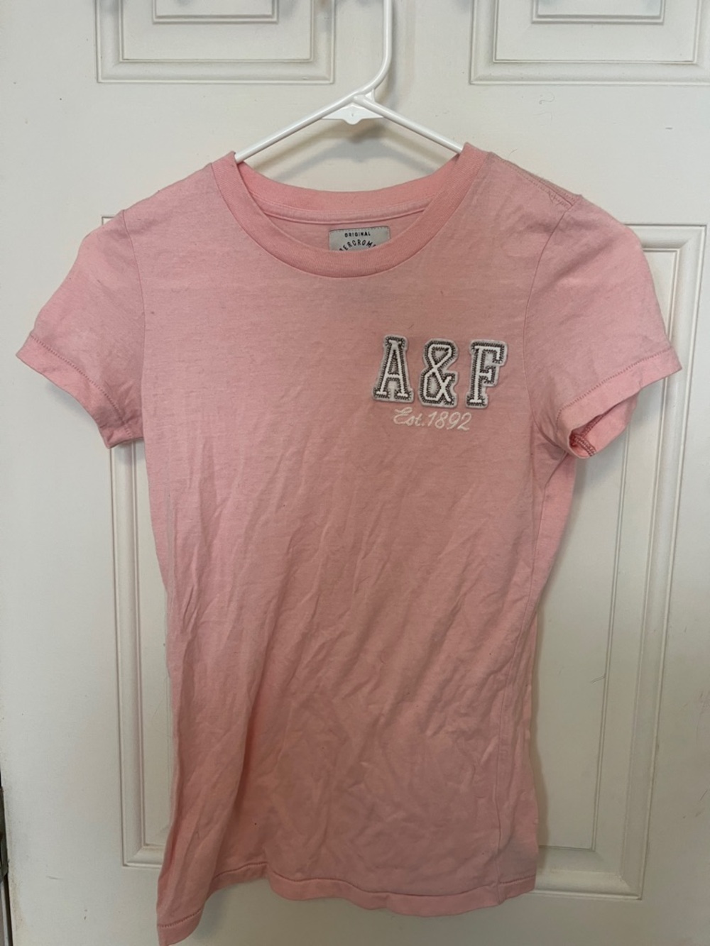 Abercrombie & Fitch Women’s Light Pink A&F Logo Short Sleeve Tee